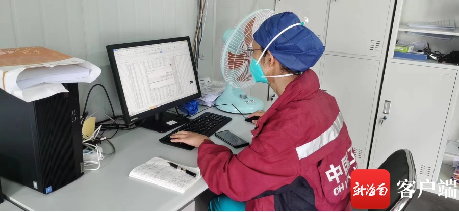 海南援沪医疗队队员：转战多个抗疫“正面战场” 用真心温暖患者