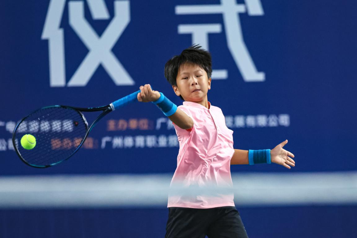 “中铁建南沙投资”青少年网球公开赛在广州南沙举行