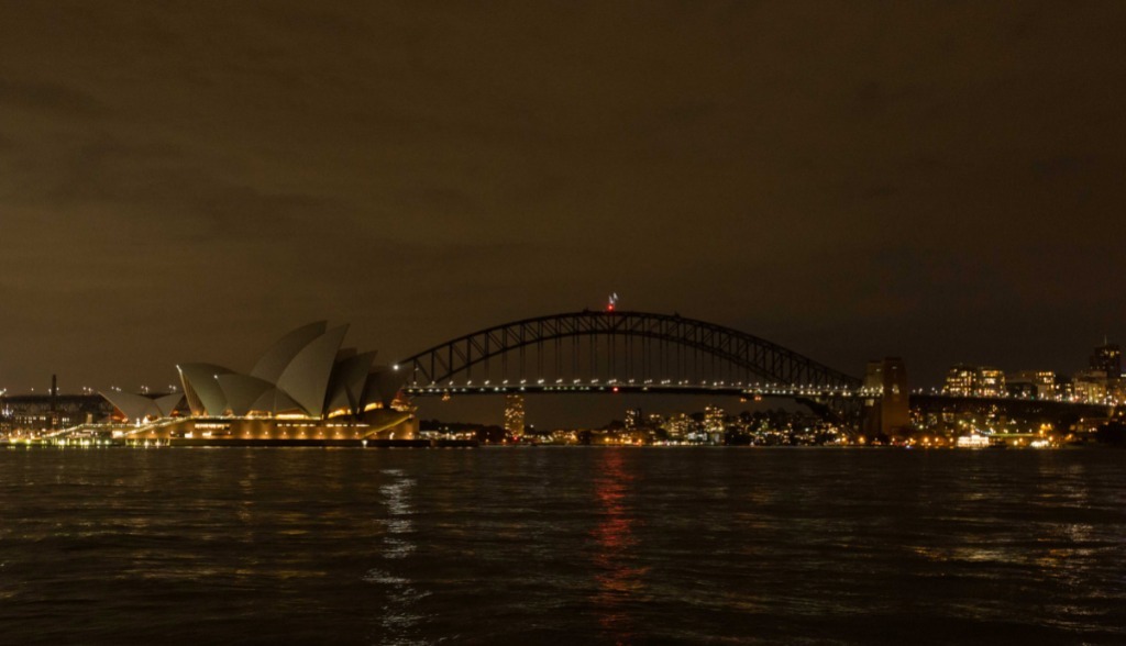 澳大利亚陷缺电危机　政府劝民众“晚上少开灯”