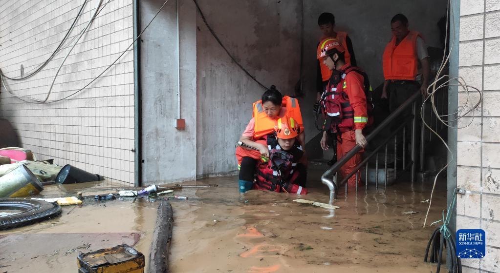强降雨致广东47万余人受灾 韶关防汛应急响应提至Ⅰ级