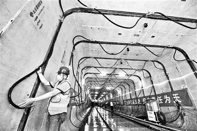 地铁昌平线上清桥站 出入口通道本月贯通