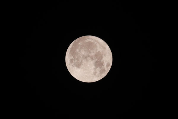 【大河网景】守得云开见月明 来看最圆时刻的“超级月亮”
