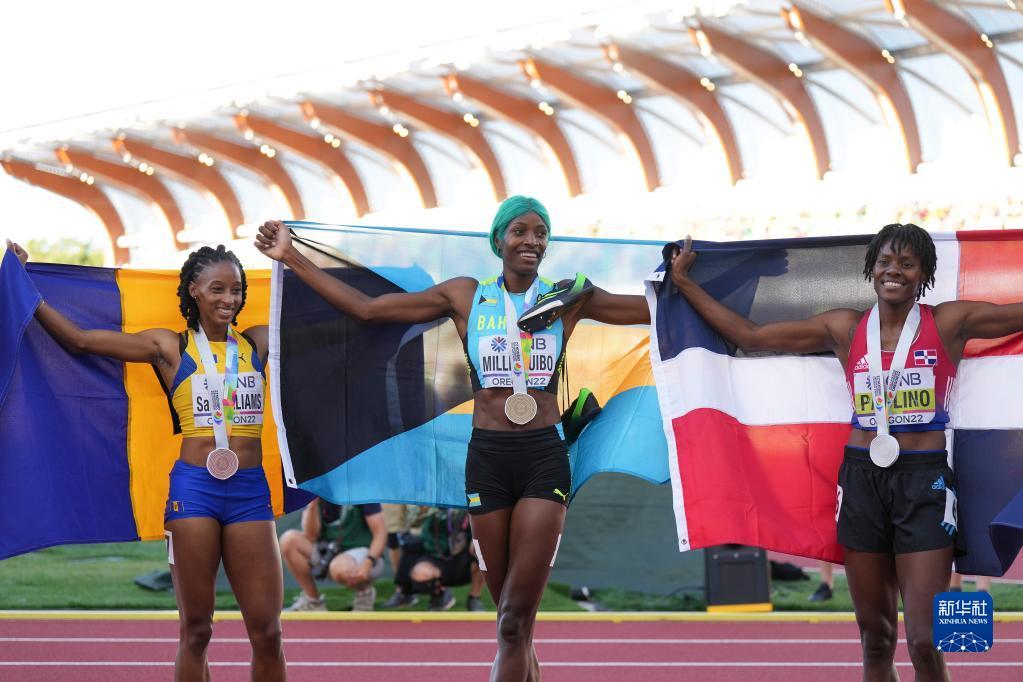田径世锦赛：女子400米决赛巴哈马选手米勒-乌伊博夺得冠军