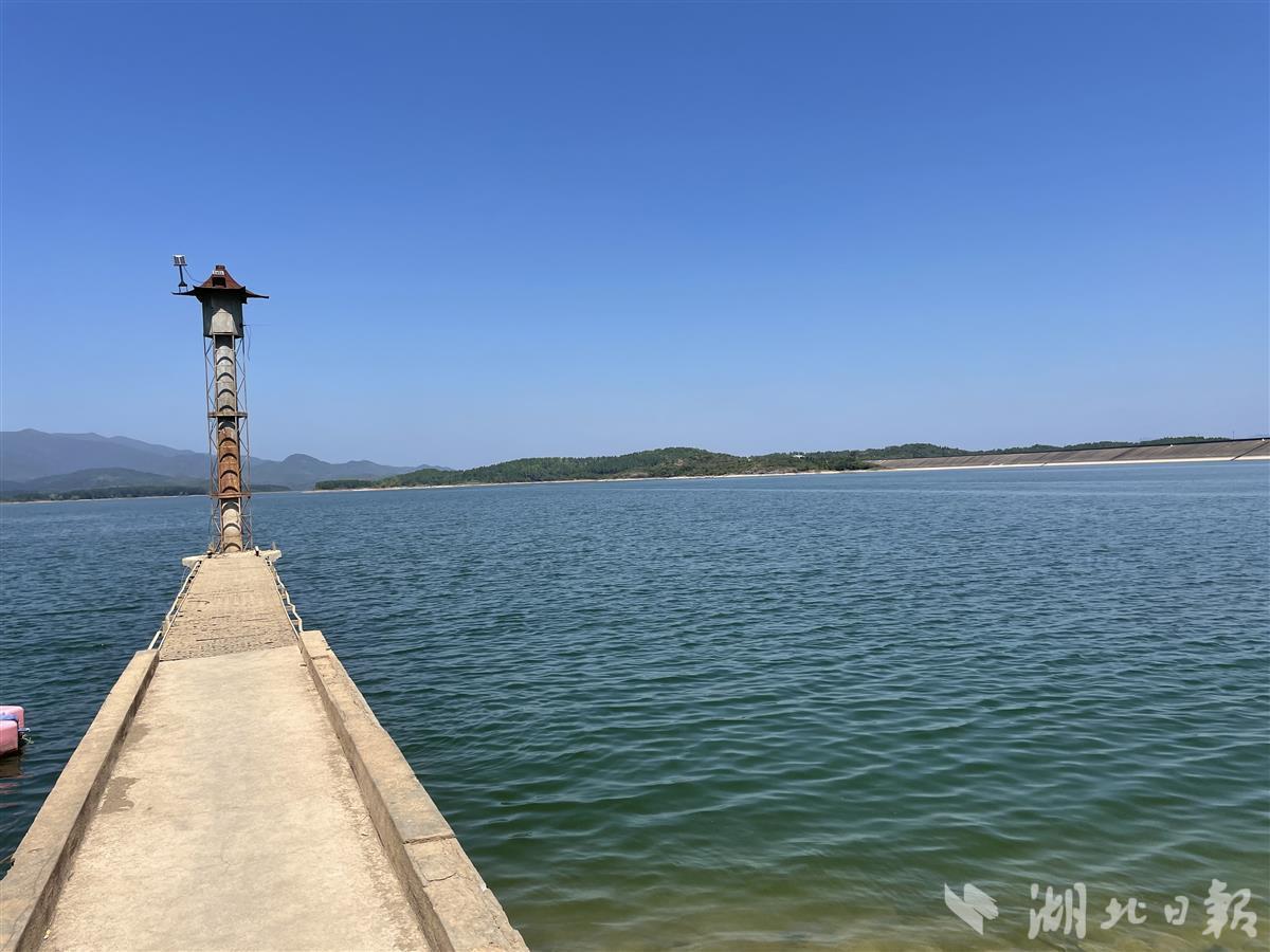 2021年湖北省水资源公报：生产用水量比上年增加40个东湖水量