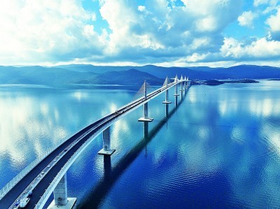 天堑变通途 友好新桥梁——记克罗地亚佩列沙茨大桥通车仪式