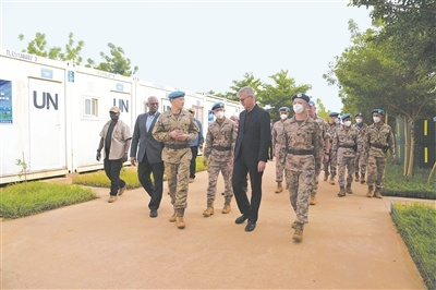 联合国副秘书长视察我赴马里维和部队向我维和官兵致以八一建军节祝福
