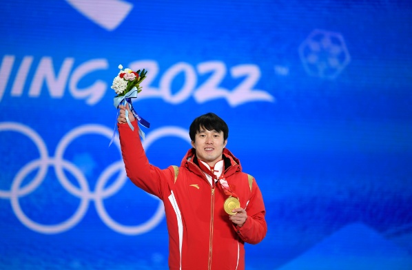 北京冬奥会冠军，吉林运动员齐广璞“回家”省亲 “我将再战下届冬奥会”