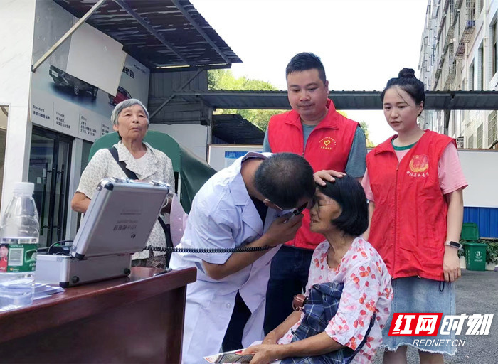 邵阳县开展“全国第六个残疾预防日”宣传活动