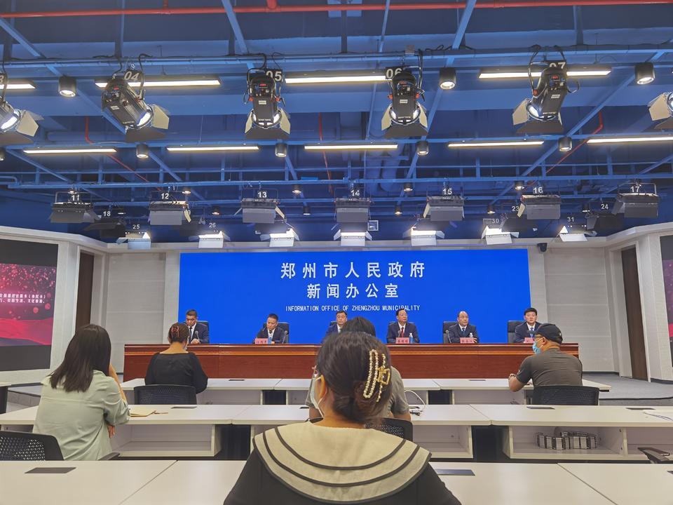 郑州社保卡申办实现526个服务网点“立等可取”