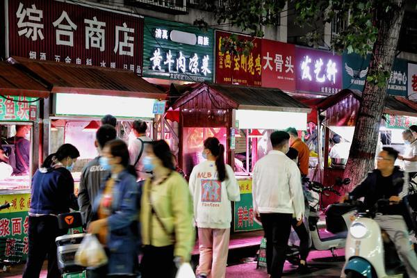 不太一样的郑州㉓丨小街巷大美食 郑州“宝藏”小吃集合地 就在碧云路！