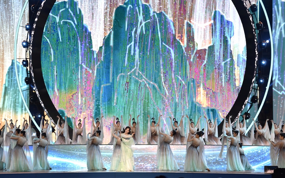 以最美的山水，“湘约”明天——首届湖南旅游发展大会开幕式暨文化旅游推介会侧记