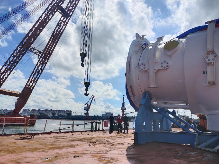 首批海上风电设备抵港 海南海上风电项目进入实质建设阶段