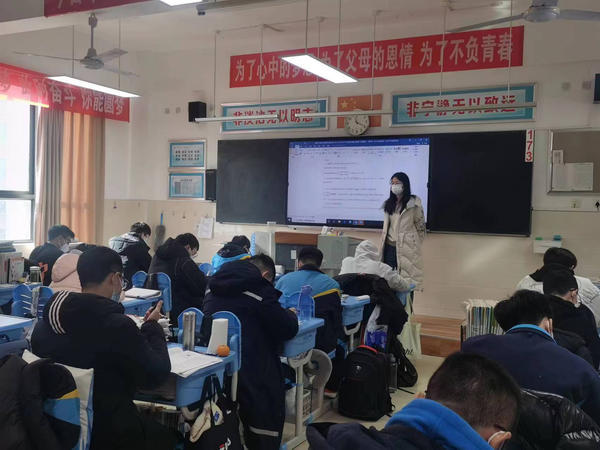 郑州高三复课学校准备了啥“金钟罩铁布衫”？记者带你直击复课校园