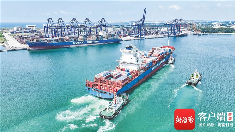 看见自贸港——图说成就迎两会 | 海南自由贸易港蓬勃兴起