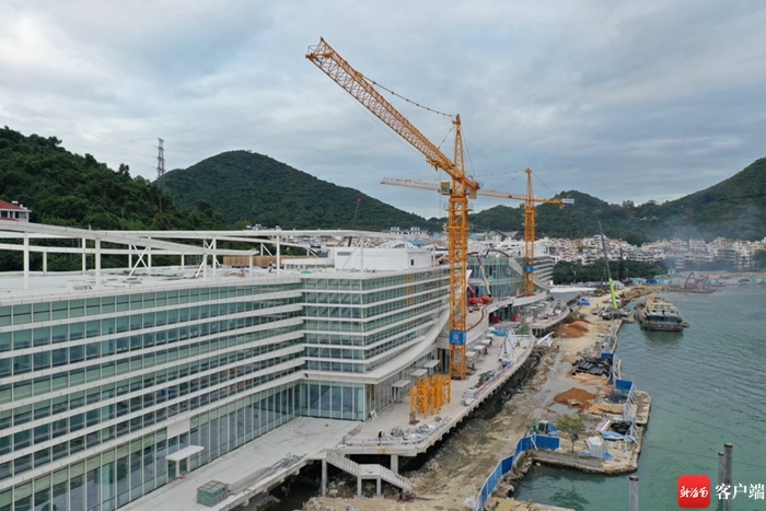 三亚国际游艇中心雏形初现 正加快项目收尾工程建设