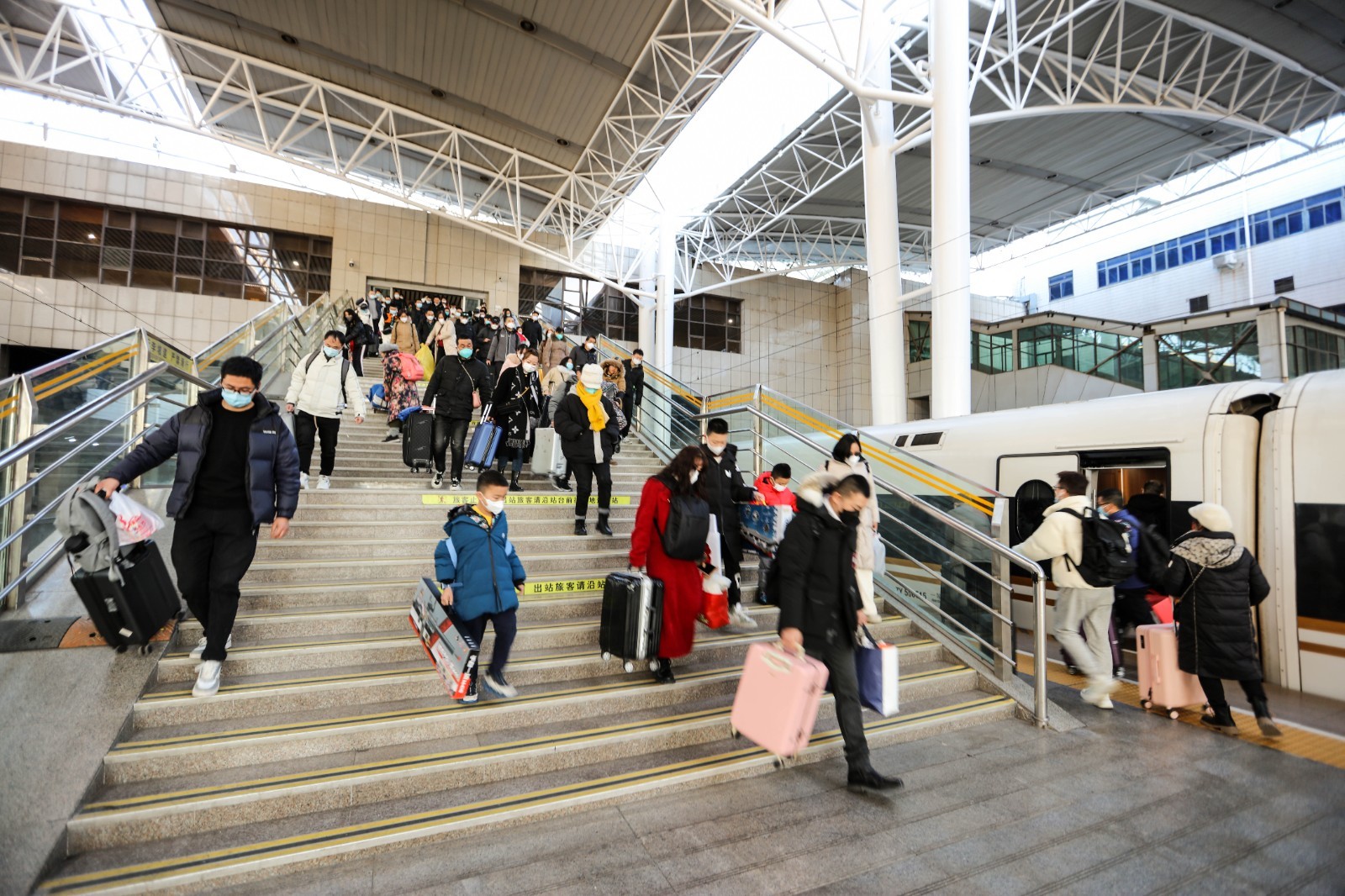 国铁郑州局春节假期运输圆满收官 累计发送旅客254.5万人