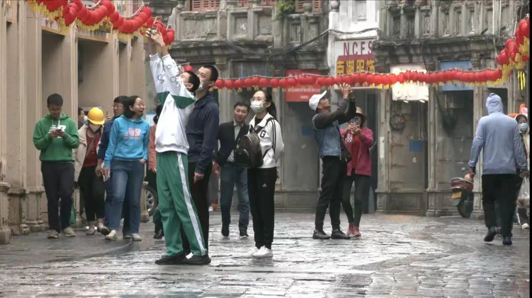 文昌文南老街成春节网红打卡点：南洋风情和“烟火气”相融合