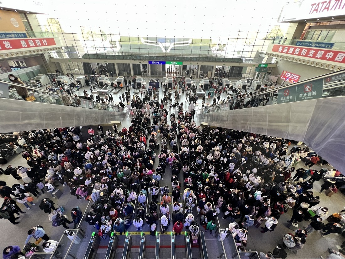 铁路成都车站春节假期累计发送旅客154.7万人次 同比增长62.8%