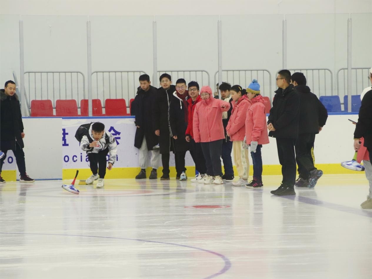 黑龙江省开展第七届中国残疾人冰雪运动项目推广活动