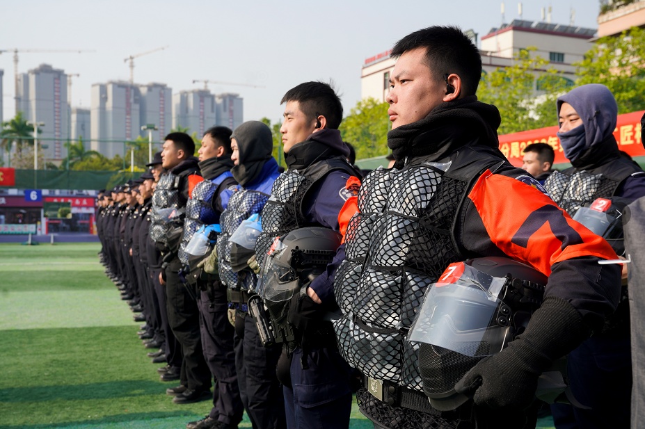 广州白云警务实战训练赛开赛！多警种协同作战应对“子弹对抗”模拟情景