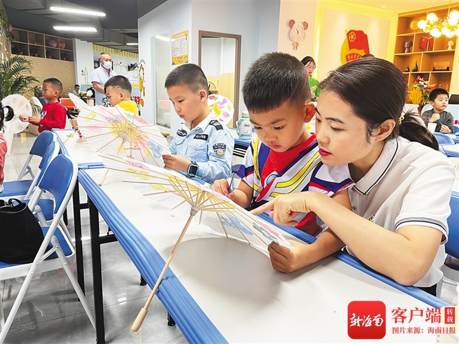 教育周刊 | 三亚首个青少年社区公益托管中心揭牌 “官方带娃”解看护难题