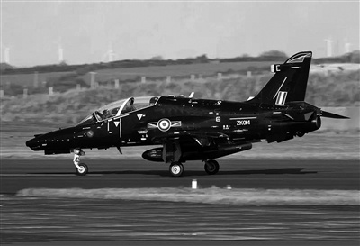 英国皇家空军T-2教练机故障频发，飞行员培训深受影响——“雏鹰”迟迟难起飞