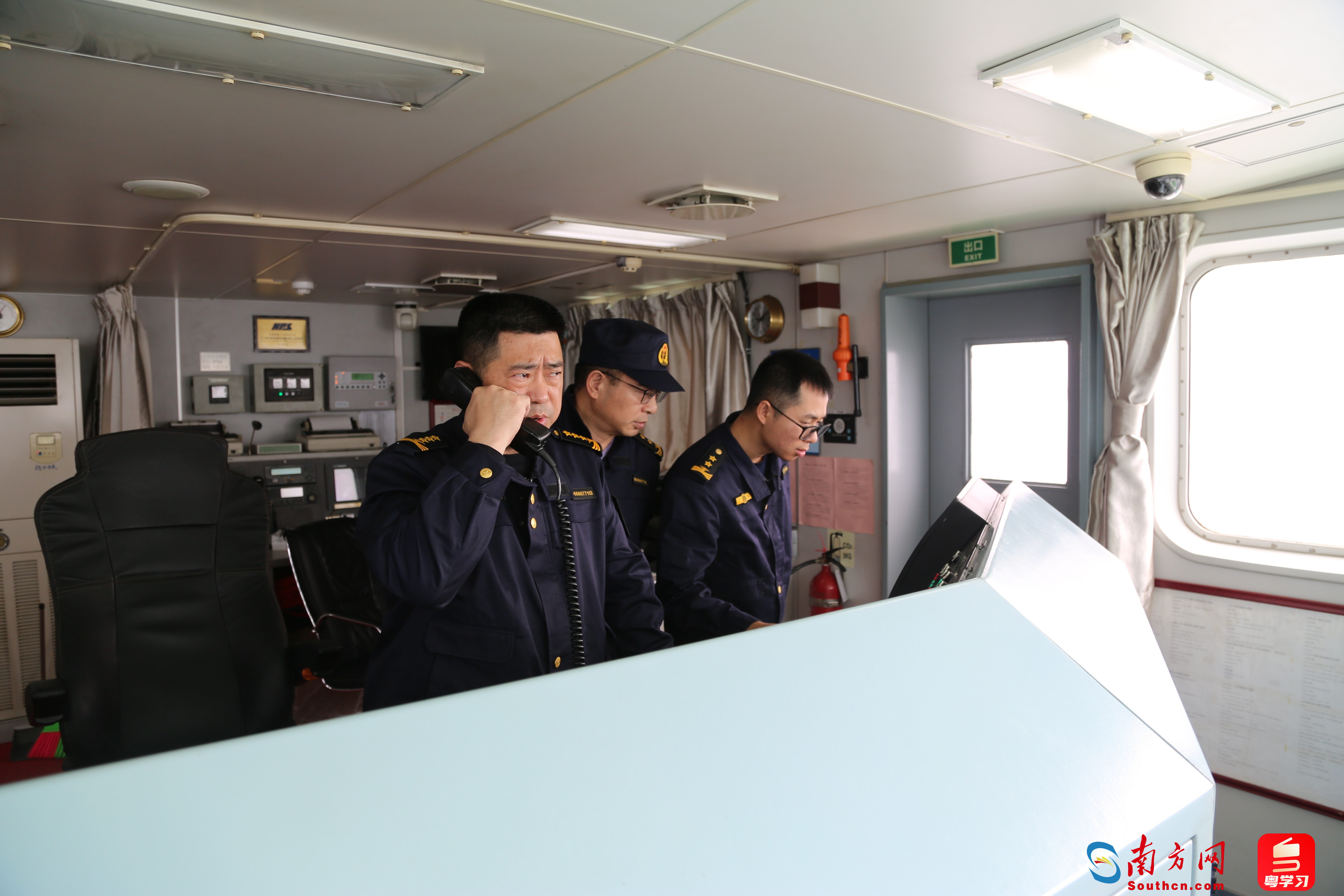 粤东五市海域同步执法，查获11艘违规渔船