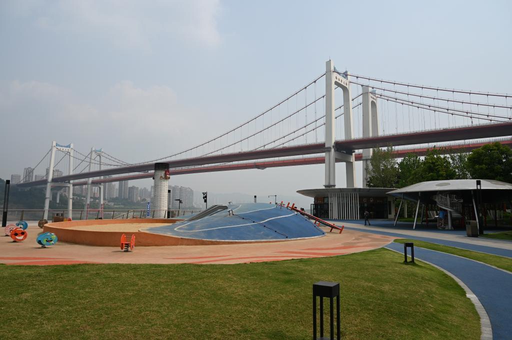 重庆：桥下空间改造为城市增色