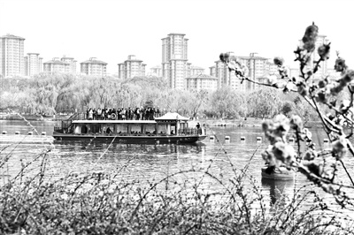北京：水陆空看大运河 体验踏青新方式
