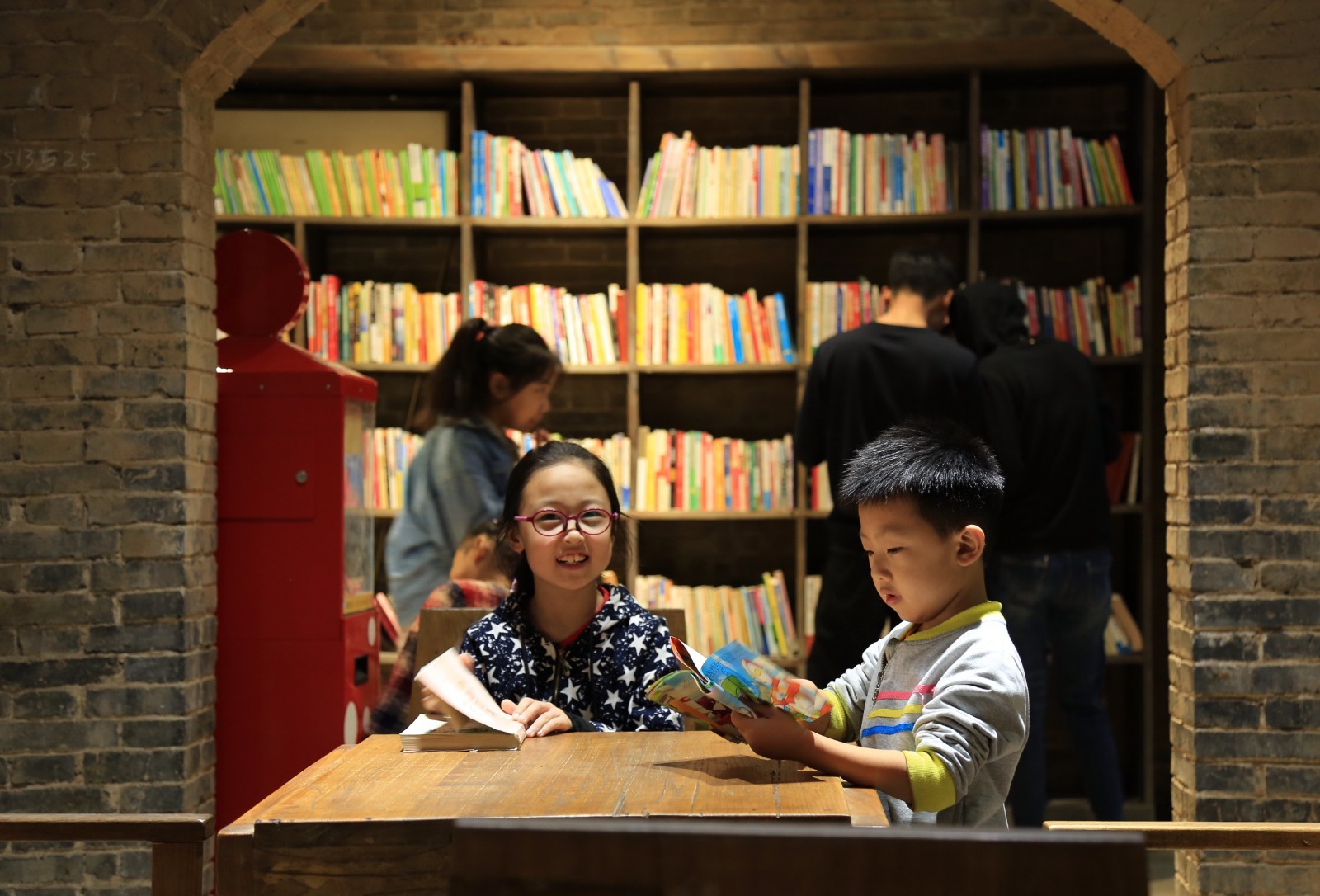 读书之乐何处寻？世界读书日，河南各大图书馆成为最热打卡地