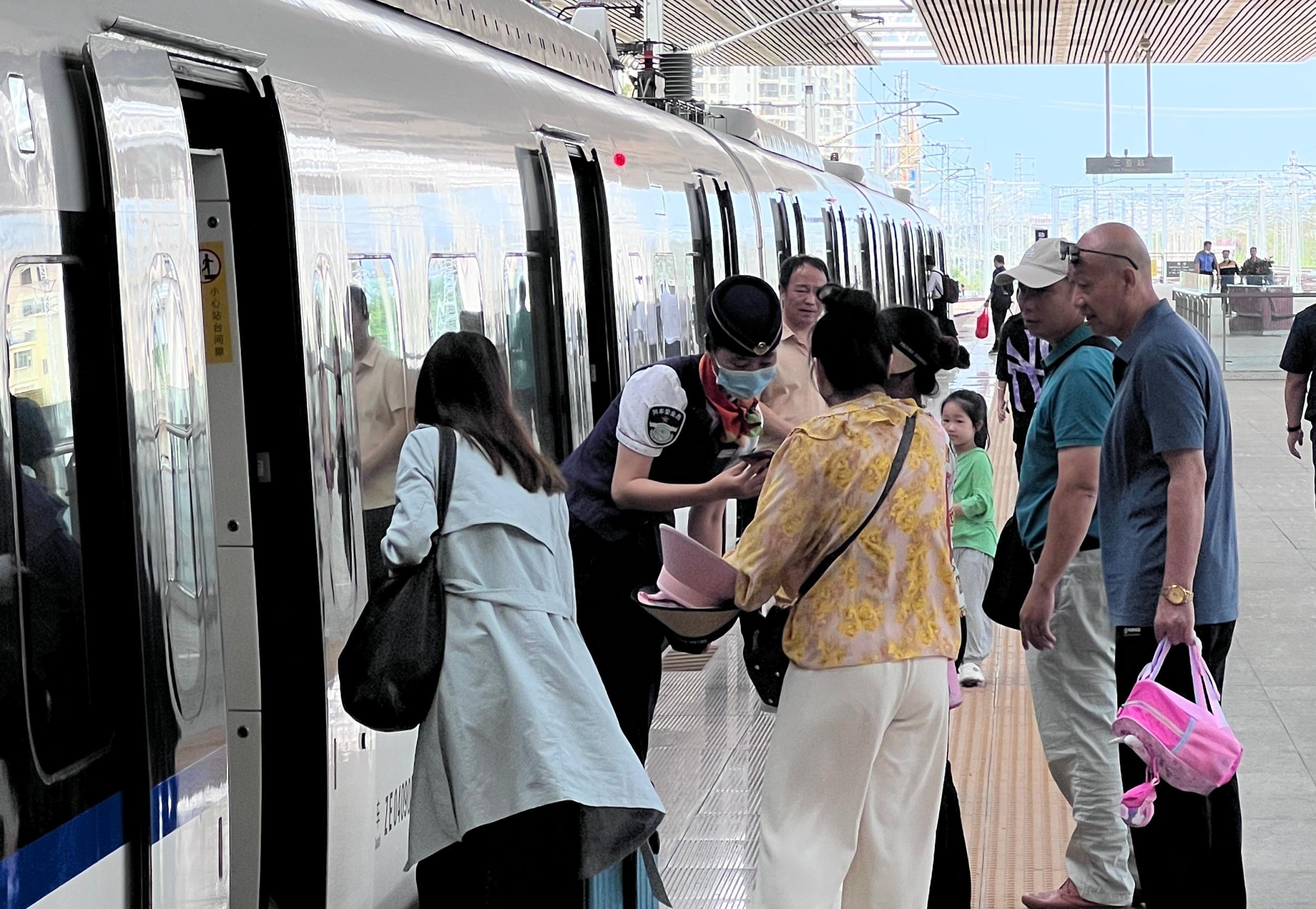 发送旅客16.5万人次 29日海南铁路发送旅客数创单日历史新高