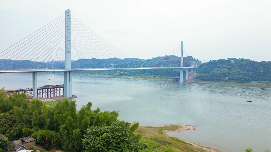 从2小时缩短为2分钟 泸州神臂城长江大桥5月27日0时正式通车
