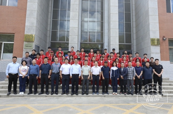 吉林省体育局和东北师大联合开设滑雪巡救理论与实践课程