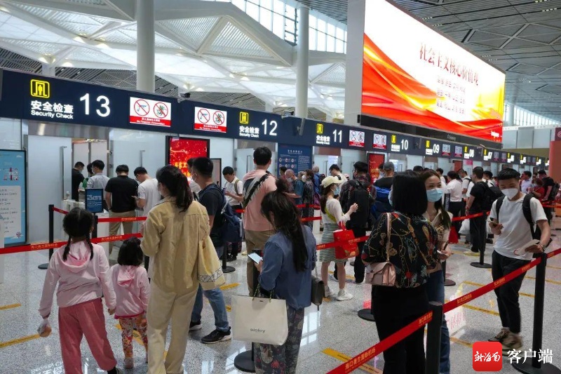海南岛内三大机场端午假期预计运送旅客33.8万人次