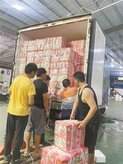 新电商走进茂名荔枝产业带 助力乡村振兴广东荔枝来了!持续上云“出圈”