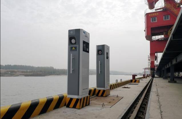 庄闲和游戏-云南首艘万吨级新能源船舶顺利下水！运力=200节火车载运量！