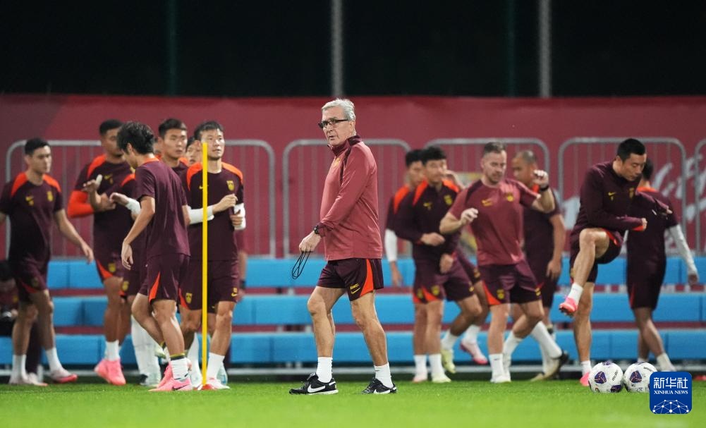 Kicking into High Gear: China’s Football Team Gears Up for World Cup Qualifiers with Intensive Pre-Match Training