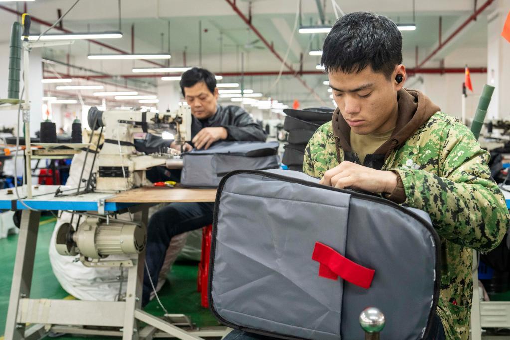 一只背包的“非洲之旅”(图2)