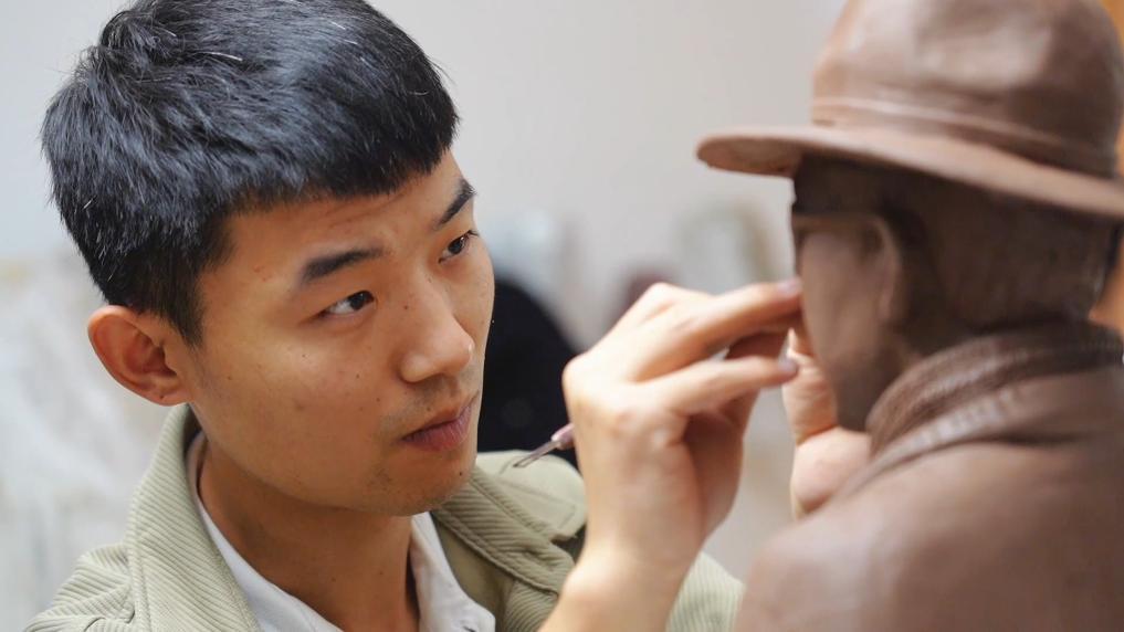 新华视点|新青年职业图鉴:解锁多元赛道绽放青春异彩(图4)