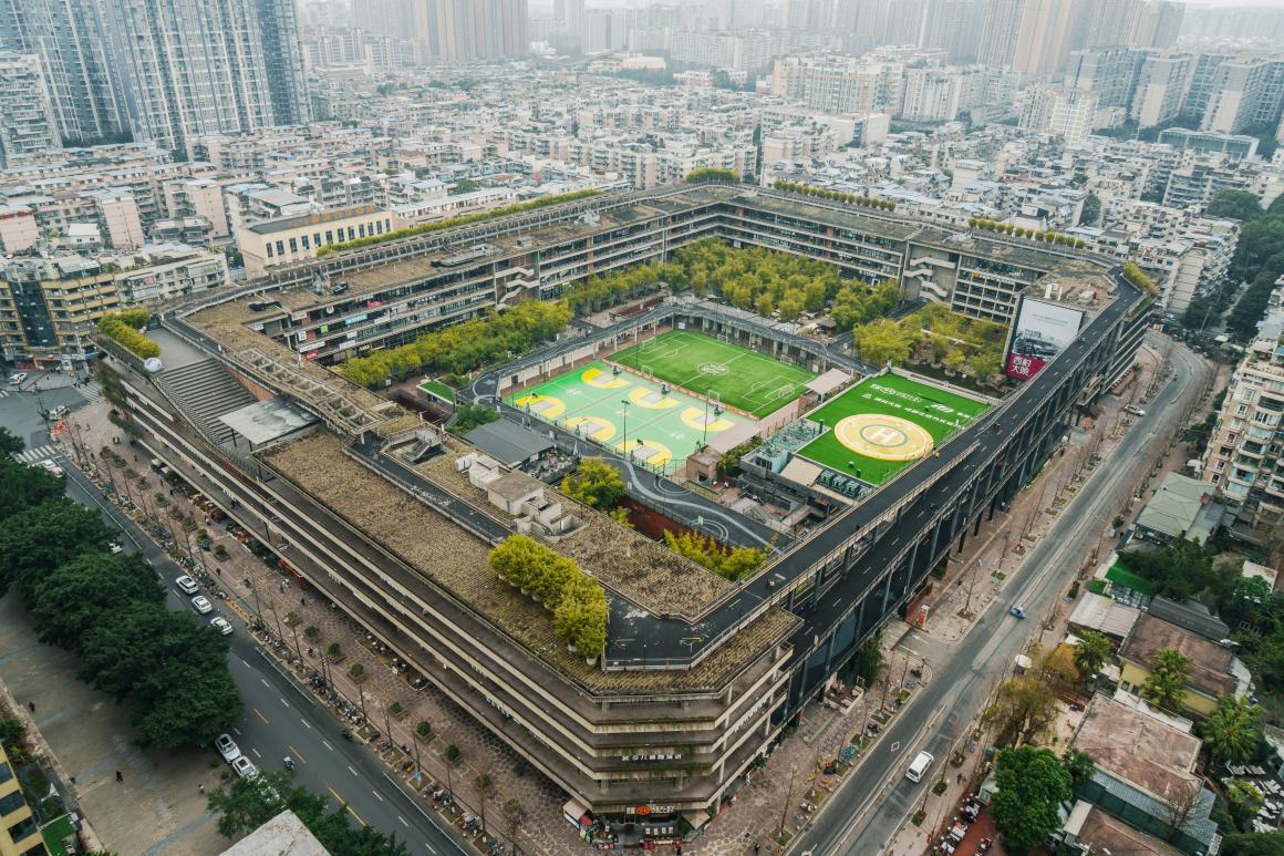 MK体育走进西村大院 解锁成都文商旅体深度融合发展密码｜蓉城国企开放日(图2)