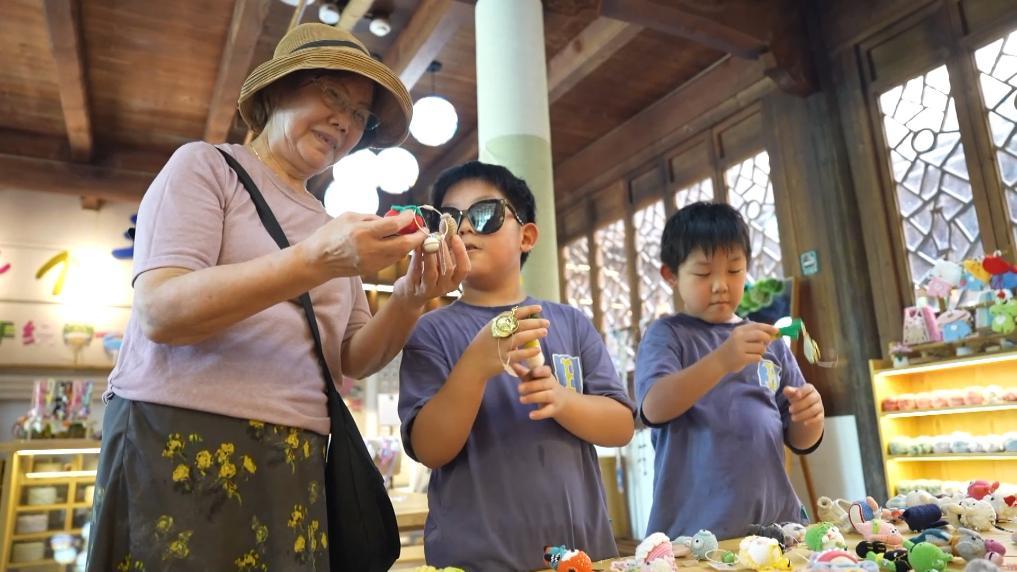 新华视点丨文化跨界赋能催生产业新浪潮(图1)