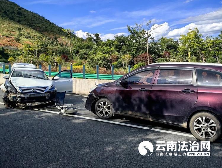 开学了昆明交警提示家长朋友——交通安全无小事文明出行记心间(图4)