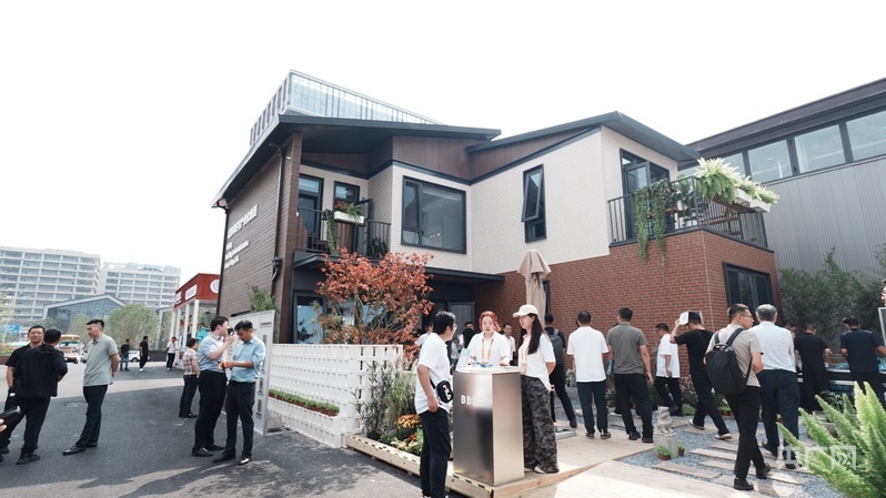 米乐M6：我与未来｜从“样板间”到“千万家”在服贸会看智能建造新未来(图1)