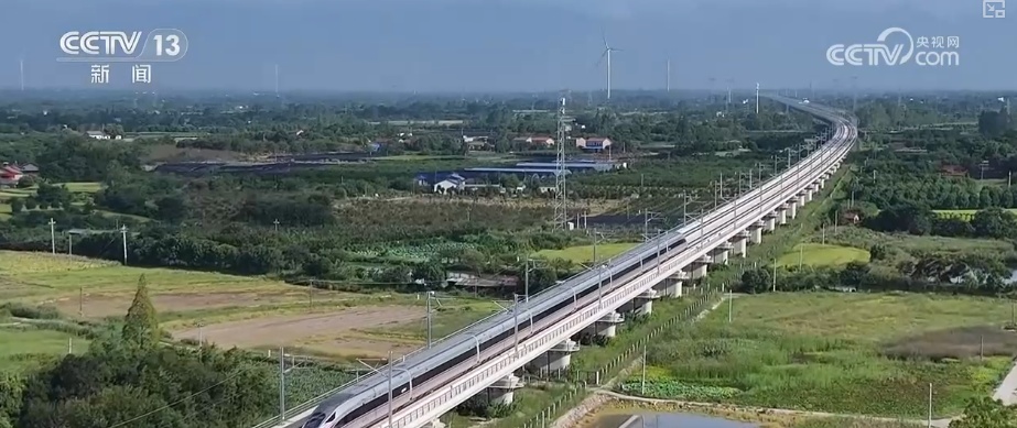 “人畅其行、货畅其流”创新高！前8个月铁路运输“成绩单”出炉(图1)