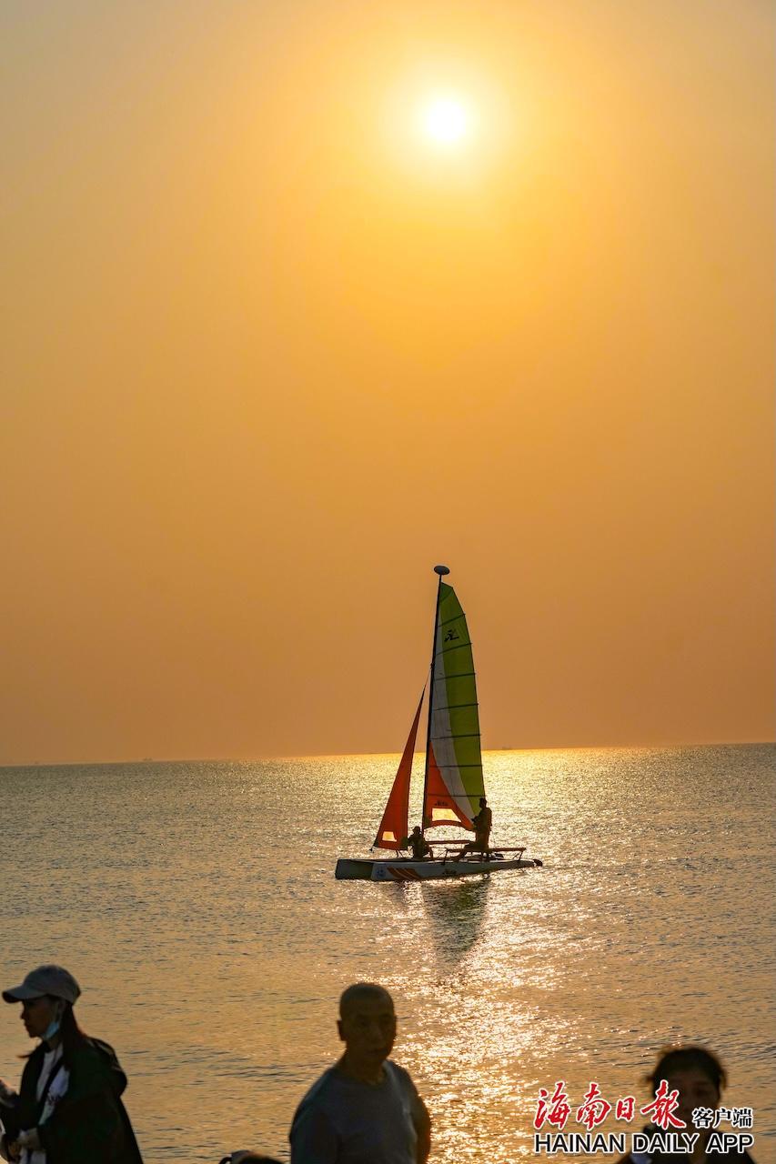 深读丨“晚霞经济”海口下一个超级IP？(图6)