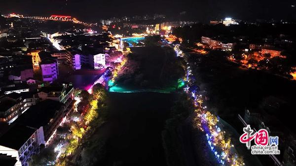 “张家界武陵源：索溪河畔“Binance 