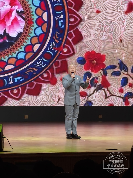 “时代风尚”文艺志愿服务走进吉林外国语大学(图4)