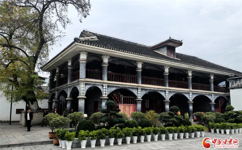 追寻红色足迹 感悟革命精神——陇南市延安精神华体会- 华体会体育官网- 体育APP下载研究会赴遵义等地开展研学活动