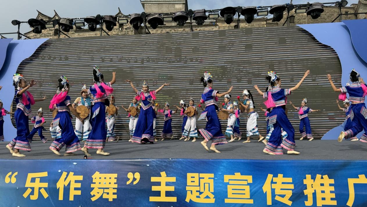 红河“乐作舞”邀请赛火热启幕(图1)