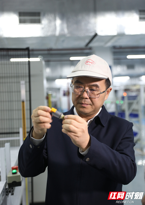 “勇”往直前 实干为先 ——记“全省担当作为优秀干部”唐勇(图3)